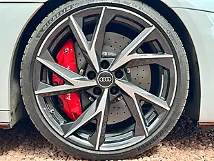Used 2022 Audi R8 Performance Edition Spyder Suzuka Grey - Interior and Exterior details 17
