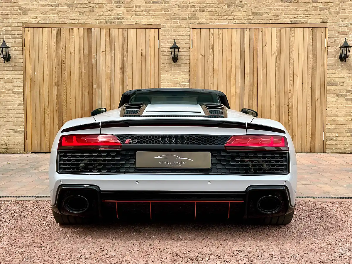 Used 2022 Audi R8 Performance Edition Spyder Suzuka Grey - Interior and Exterior details 5