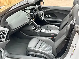 Used 2022 Audi R8 Performance Edition Spyder Suzuka Grey - Interior and Exterior details 7