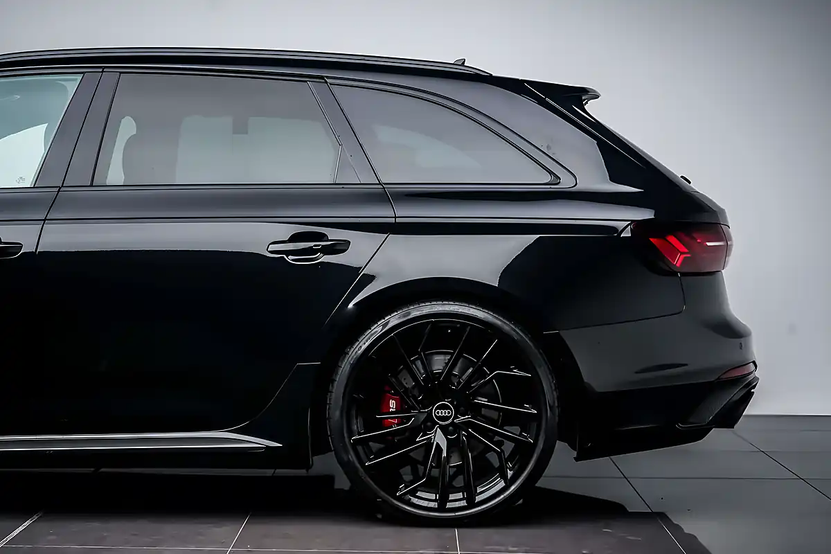Used 2022 Audi RS4 Avant Carbon Black Black - Interior and Exterior details 13