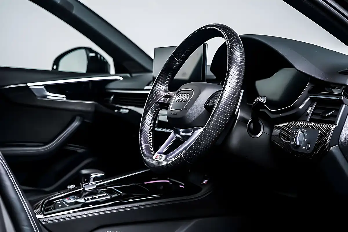 Used 2022 Audi RS4 Avant Carbon Black Black - Interior and Exterior details 9