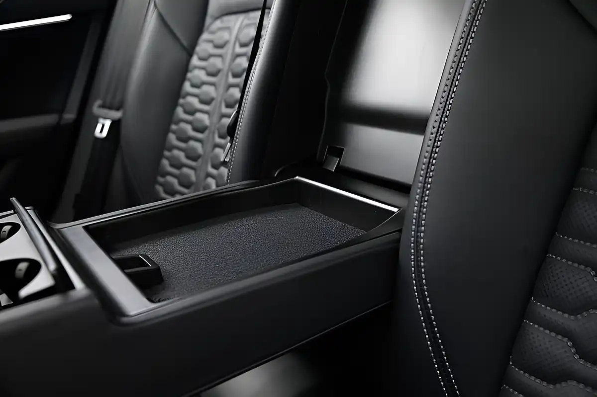 Used 2022 Audi RS6 Avant Vorsprung Grey - Interior and Exterior details 16