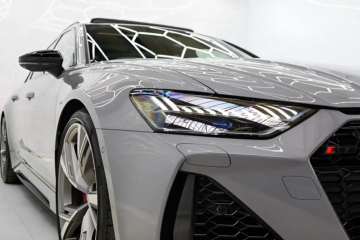 Used 2022 Audi RS6 Avant Vorsprung Grey - Interior and Exterior details 4