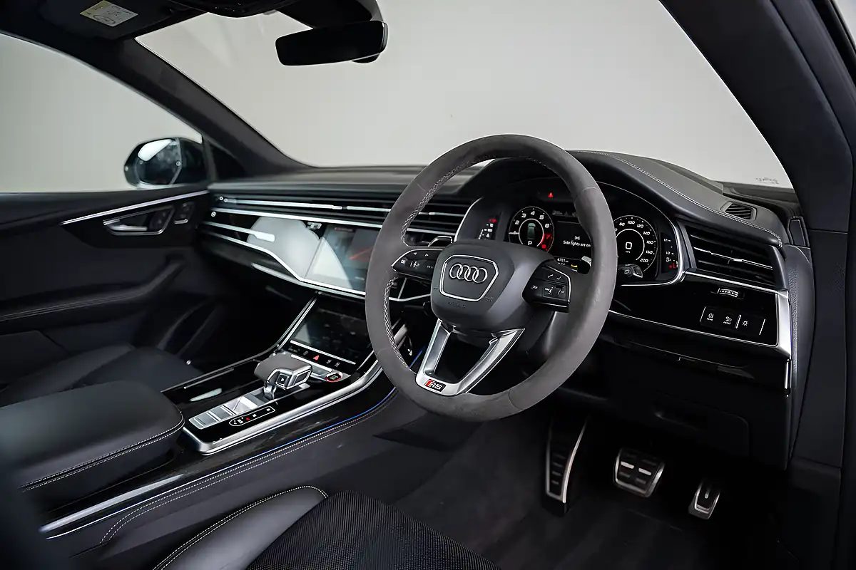 Used 2022 Audi RSQ8 Vorsprung Black - Interior and Exterior details 11