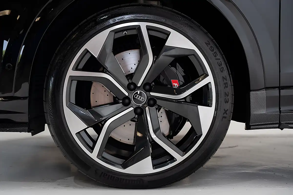 Used 2022 Audi RSQ8 Vorsprung Black - Interior and Exterior details 14