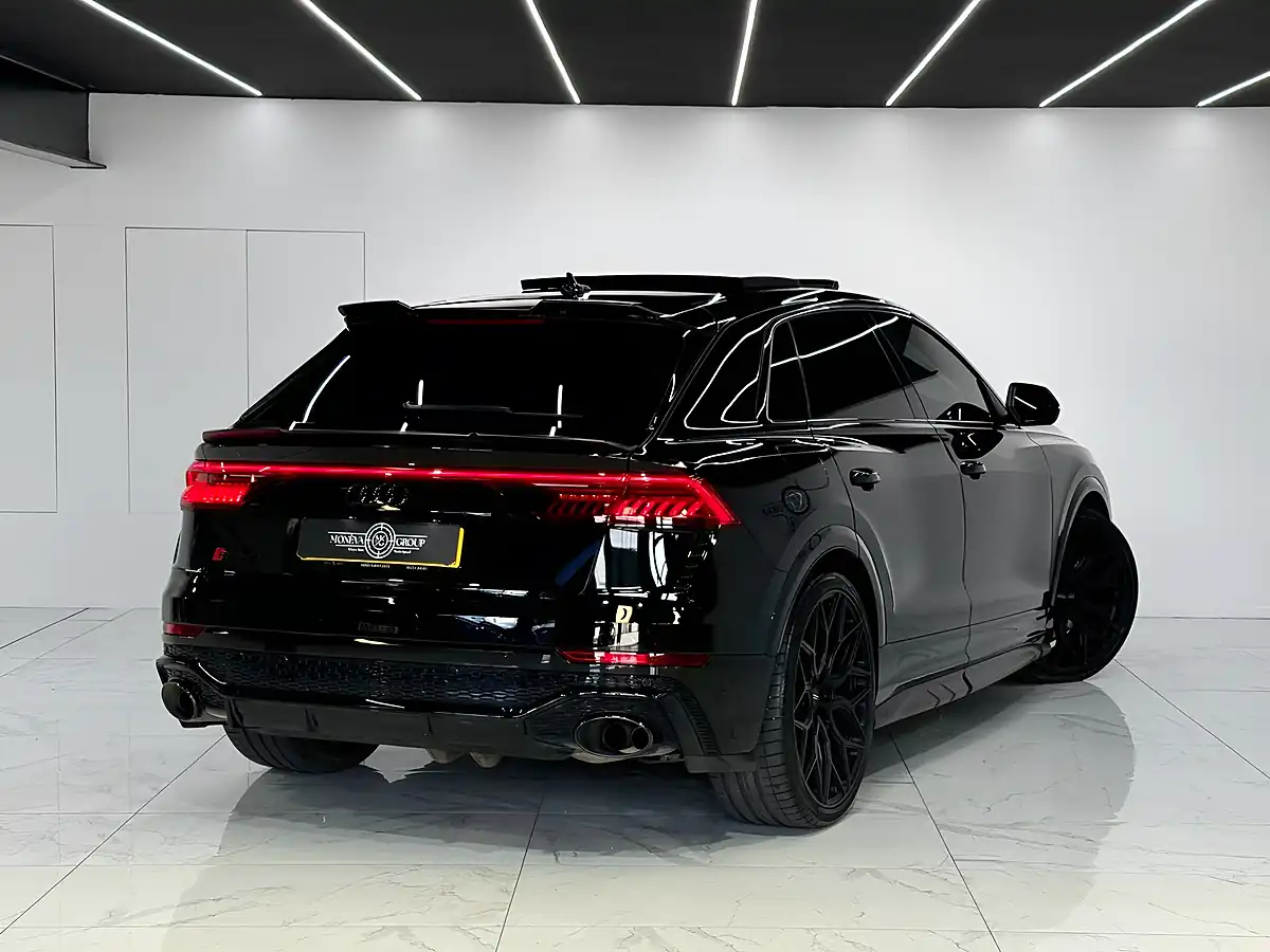Used 2022 Audi RSQ8 Vorsprung Black - Interior and Exterior details 5