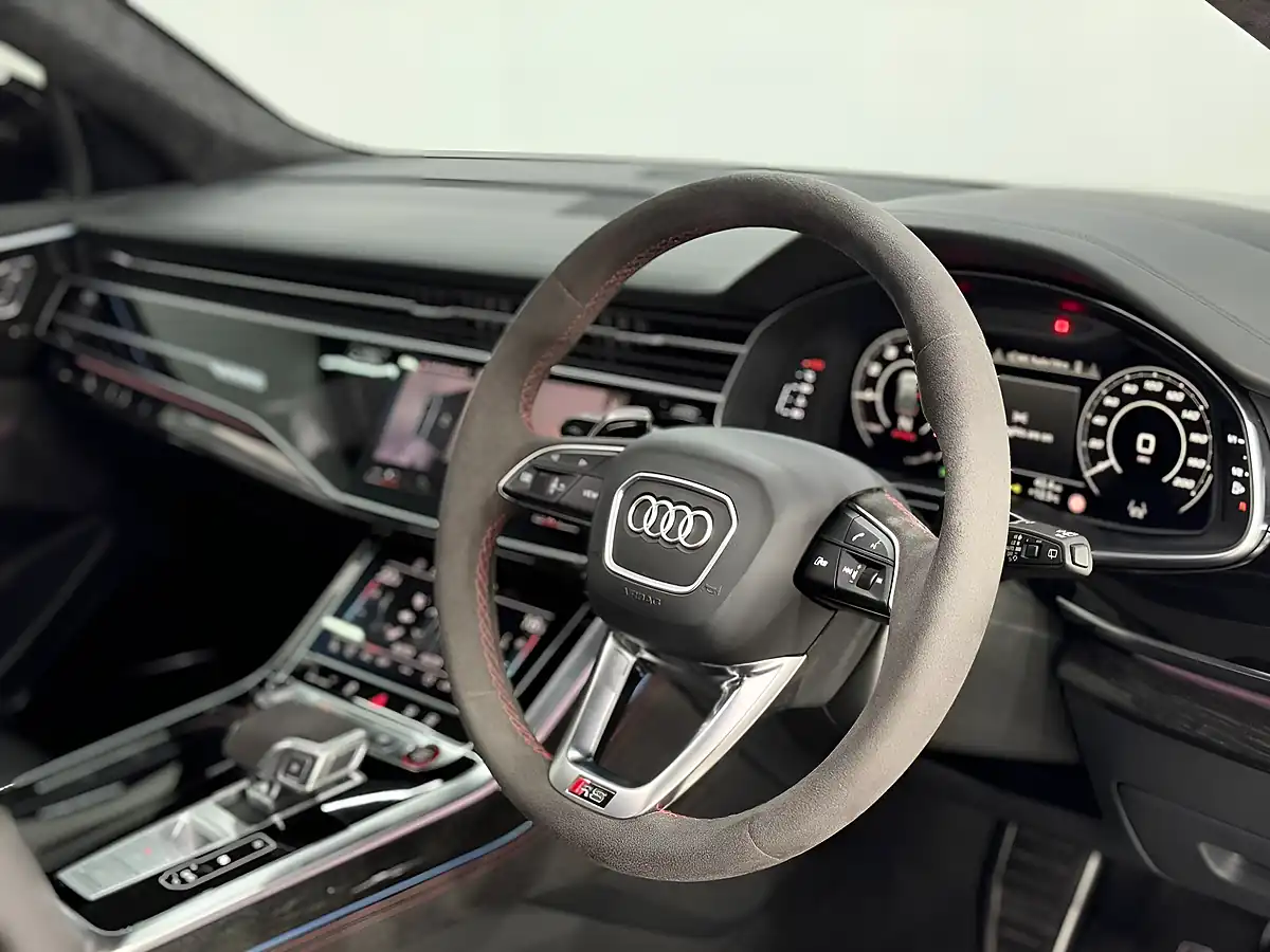 Used 2022 Audi RSQ8 Vorsprung Black - Interior and Exterior details 8