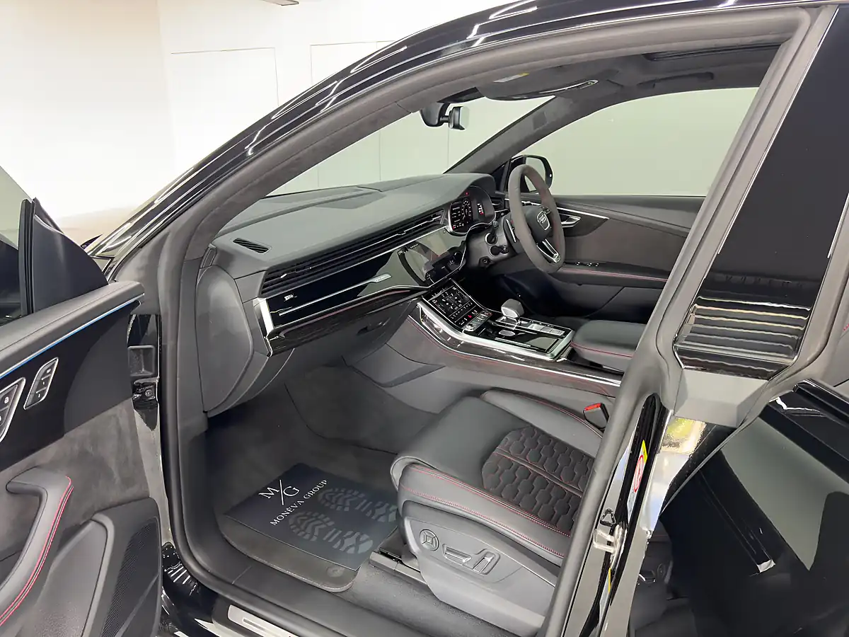 Used 2022 Audi RSQ8 Vorsprung Black - Interior and Exterior details 9