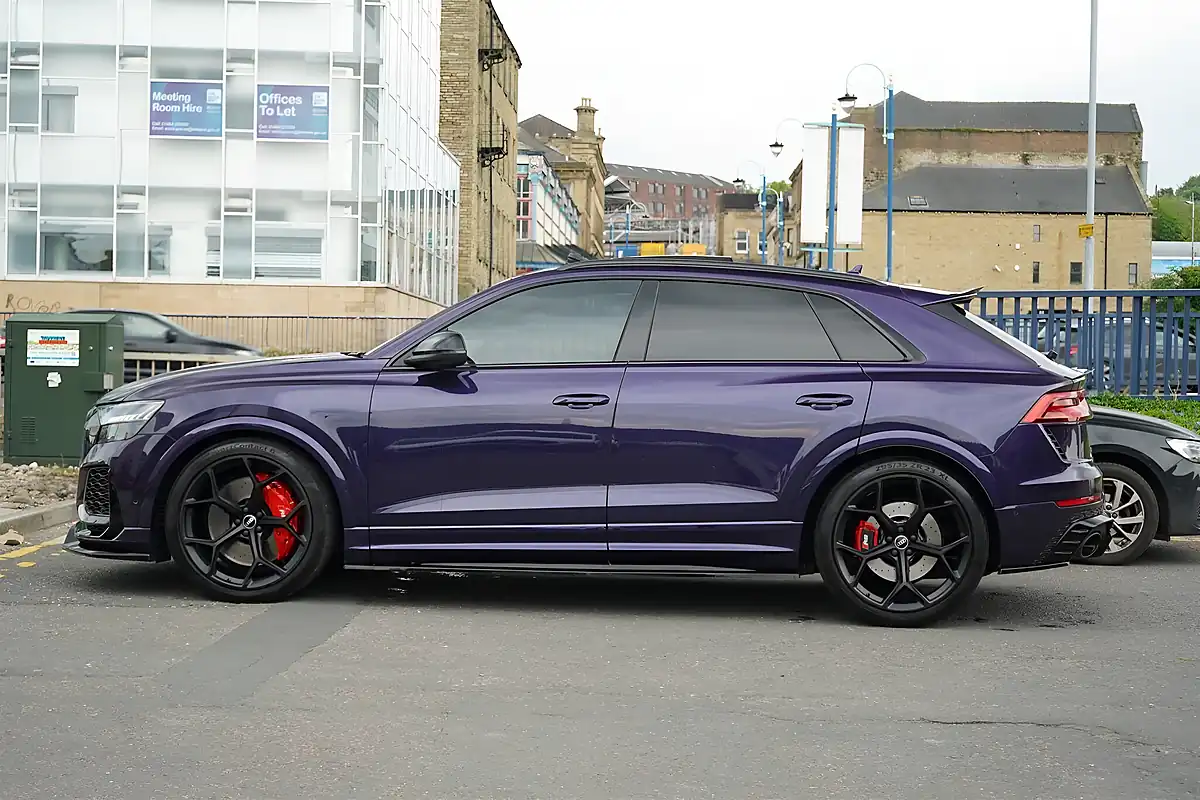 Used 2022 Audi RSQ8 Vorsprung Purple - Interior and Exterior details 8