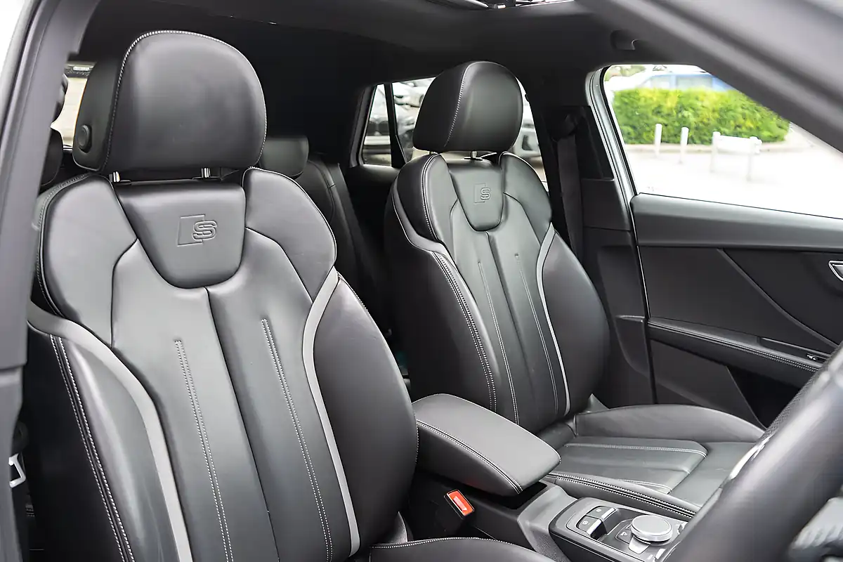 Used 2022 Audi SQ2 Vorsprung Glacier White - Interior and Exterior details 14