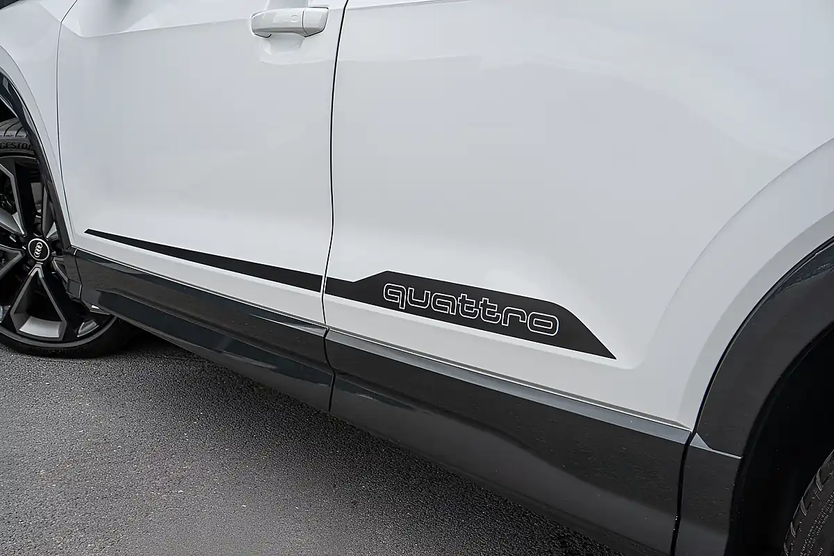 Used 2022 Audi SQ2 Vorsprung Glacier White - Interior and Exterior details 17