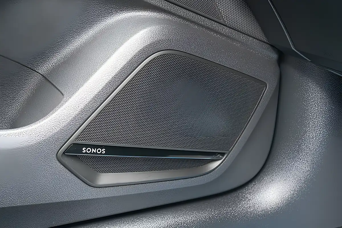 Used 2022 Audi SQ2 Vorsprung Glacier White - Interior and Exterior details 6
