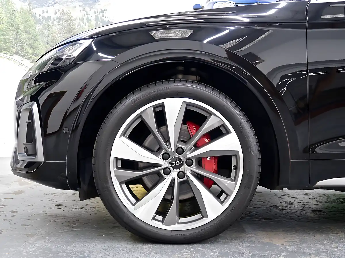 Used 2022 Audi SQ5 Sportback Black - Interior and Exterior details 15