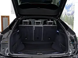 Used 2022 Audi SQ5 Sportback Black - Interior and Exterior details 18
