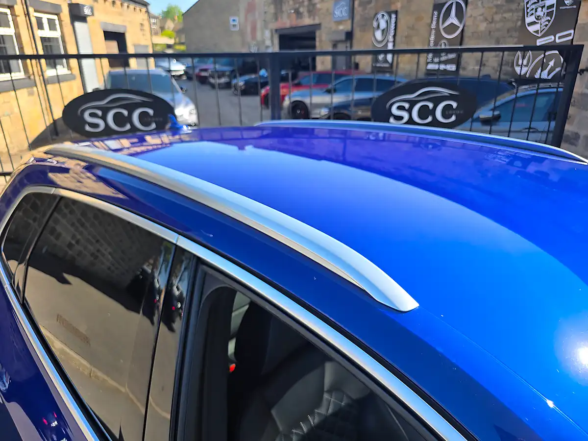 Used 2022 Audi SQ5 Ultra Blue - Interior and Exterior details 17
