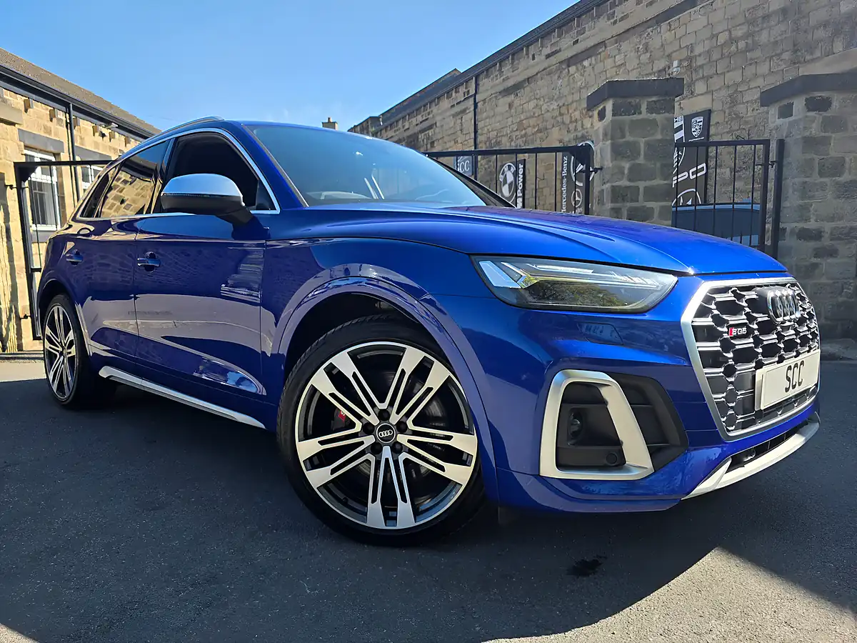 Used 2022 Audi SQ5 Ultra Blue - Interior and Exterior details 4