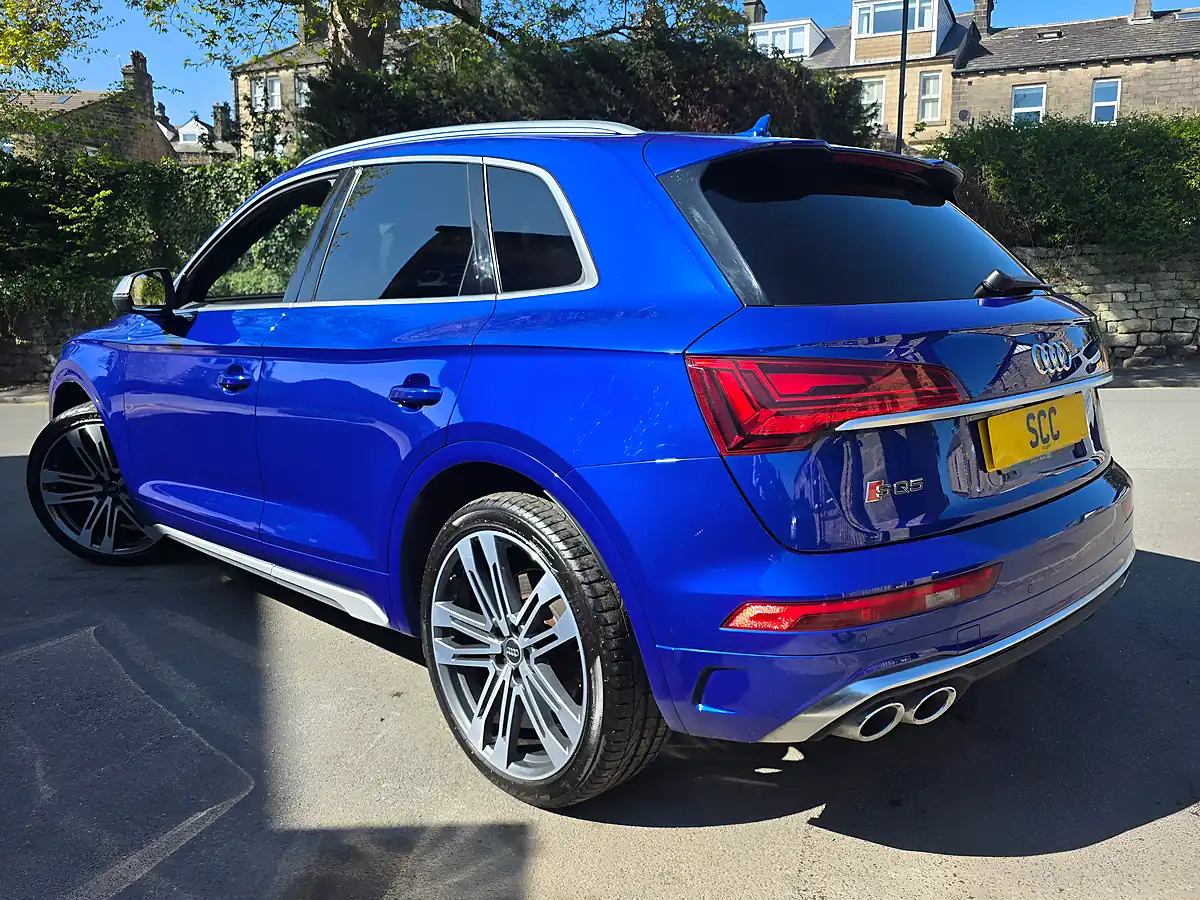 Used 2022 Audi SQ5 Ultra Blue - Interior and Exterior details 7