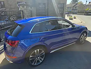 Used 2022 Audi SQ5 Ultra Blue - Interior and Exterior details 9