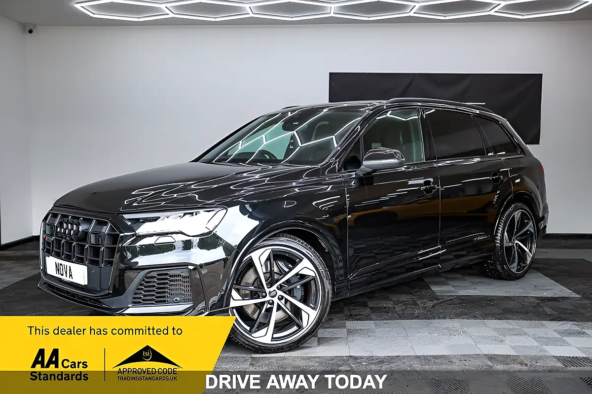 Used 2022 Audi SQ7 Black Edition Black - Front View