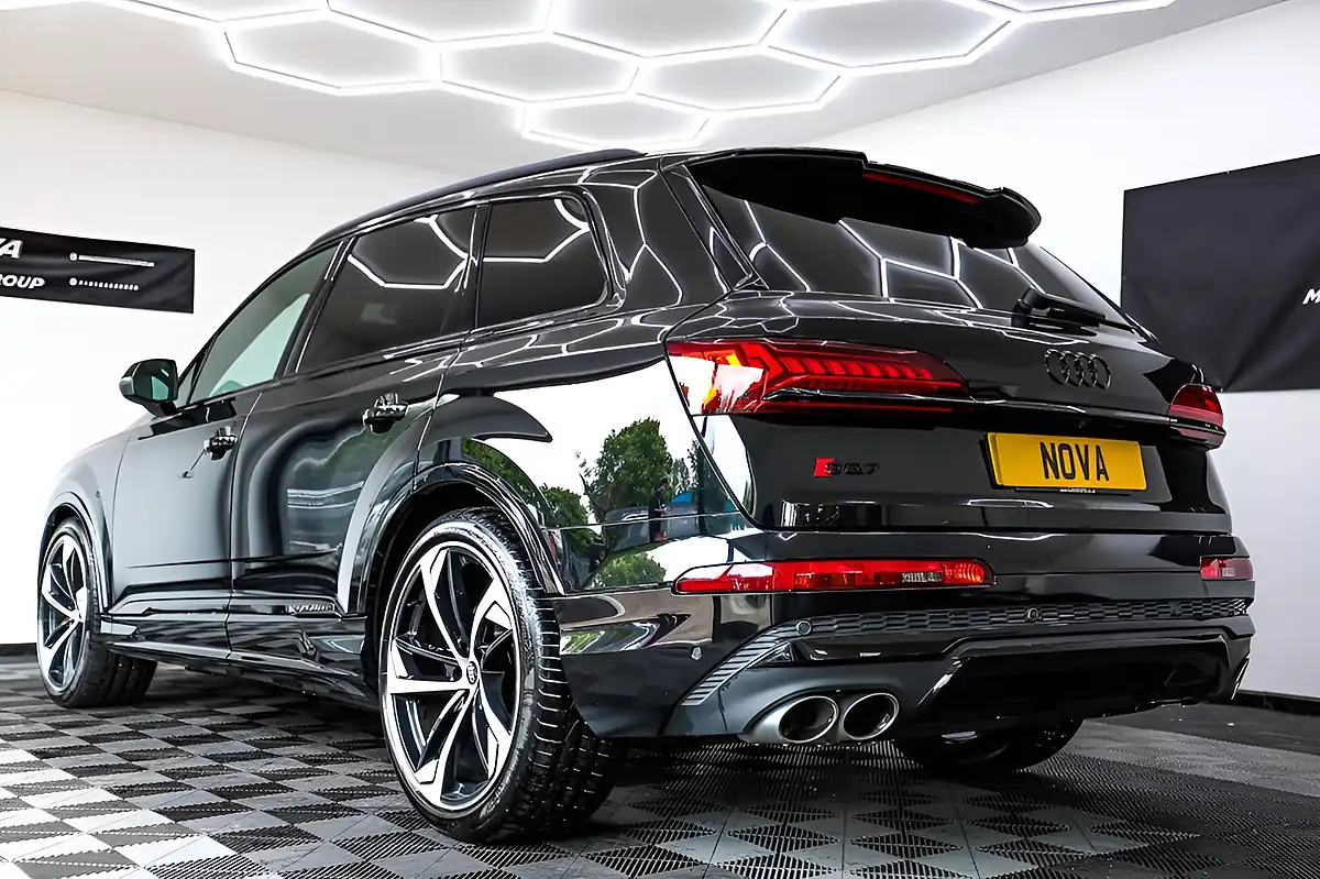 Used 2022 Audi SQ7 Black Edition Black - Interior and Exterior details 12