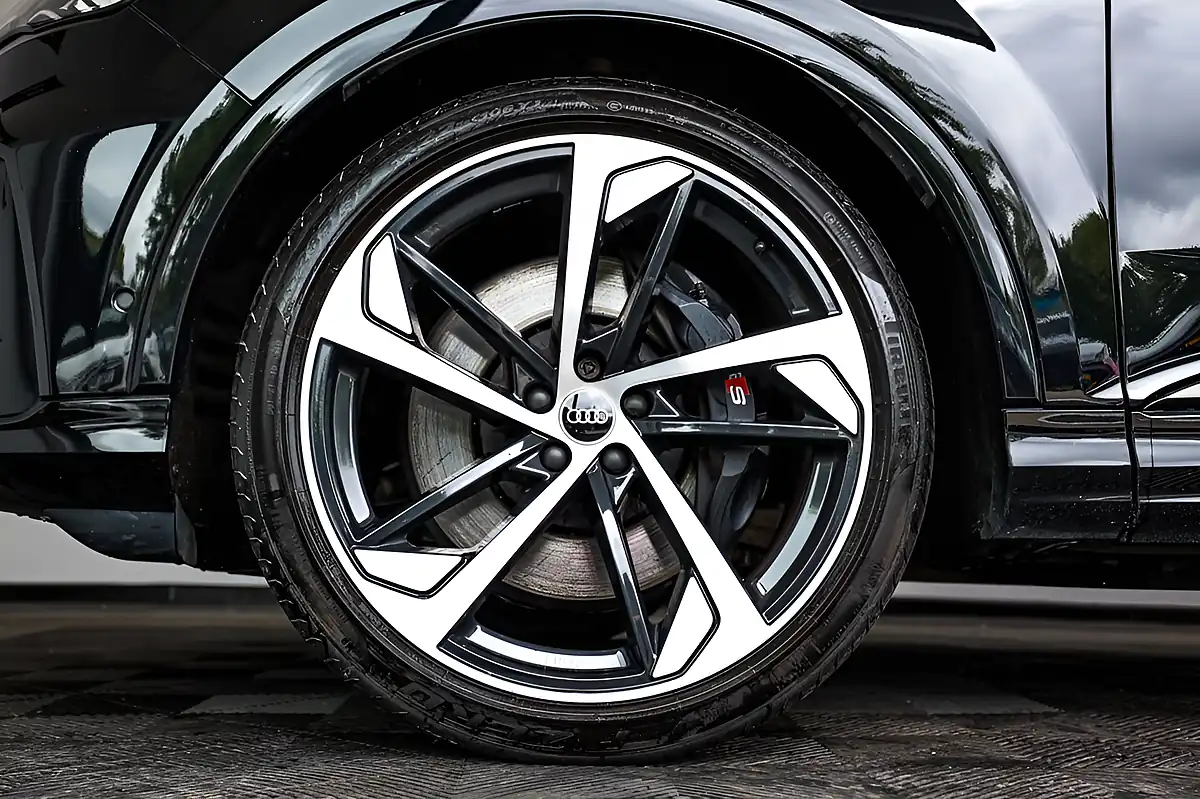 Used 2022 Audi SQ7 Black Edition Black - Interior and Exterior details 16