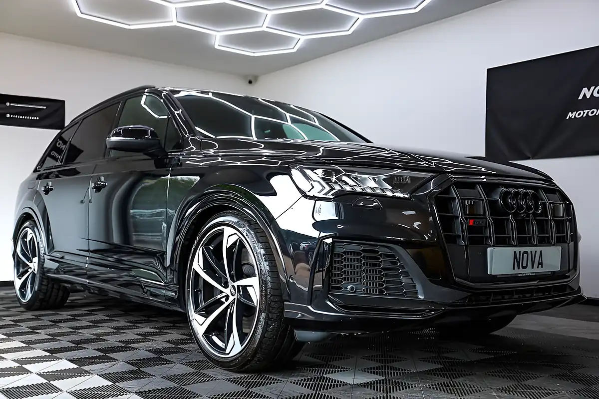 Used 2022 Audi SQ7 Black Edition Black - Interior and Exterior details 3