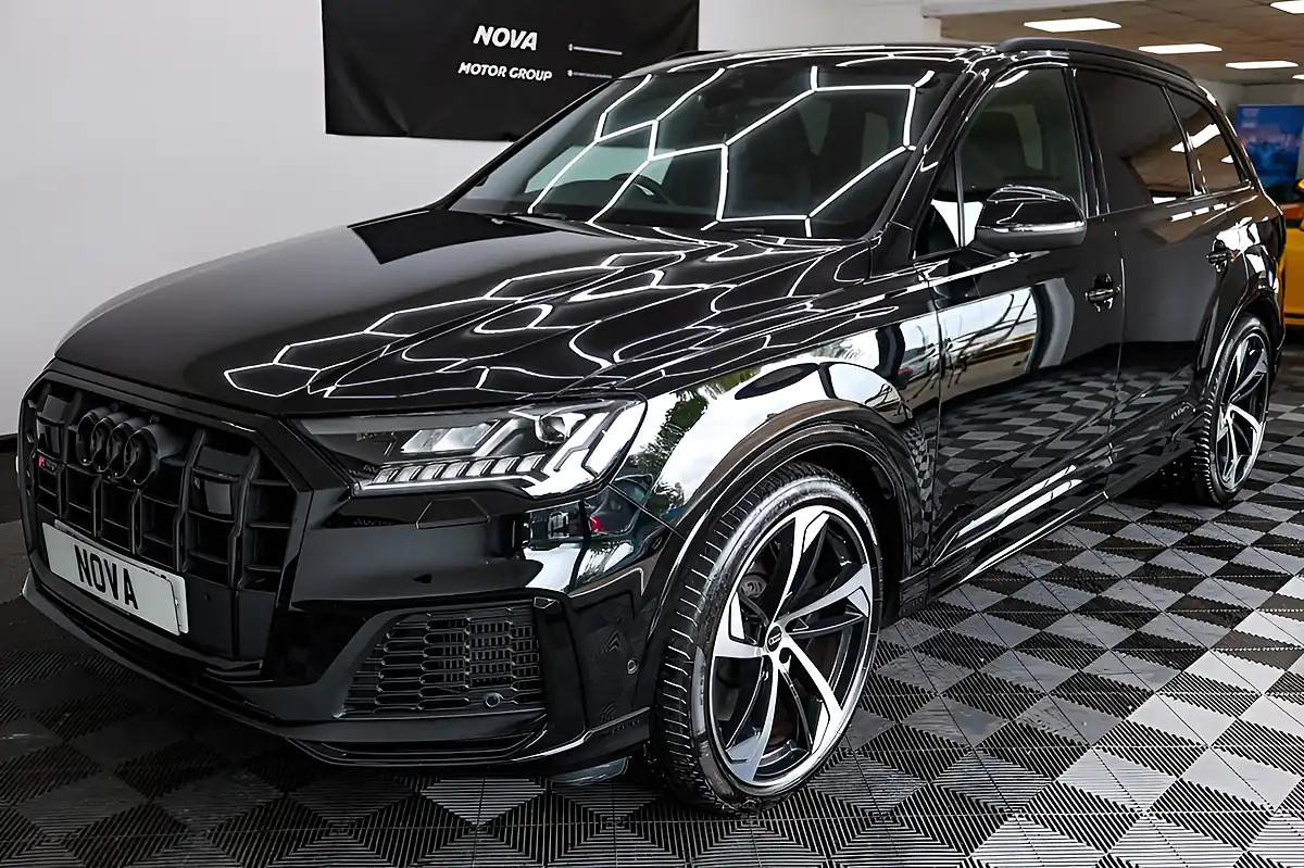 Used 2022 Audi SQ7 Black Edition Black - Interior and Exterior details 7