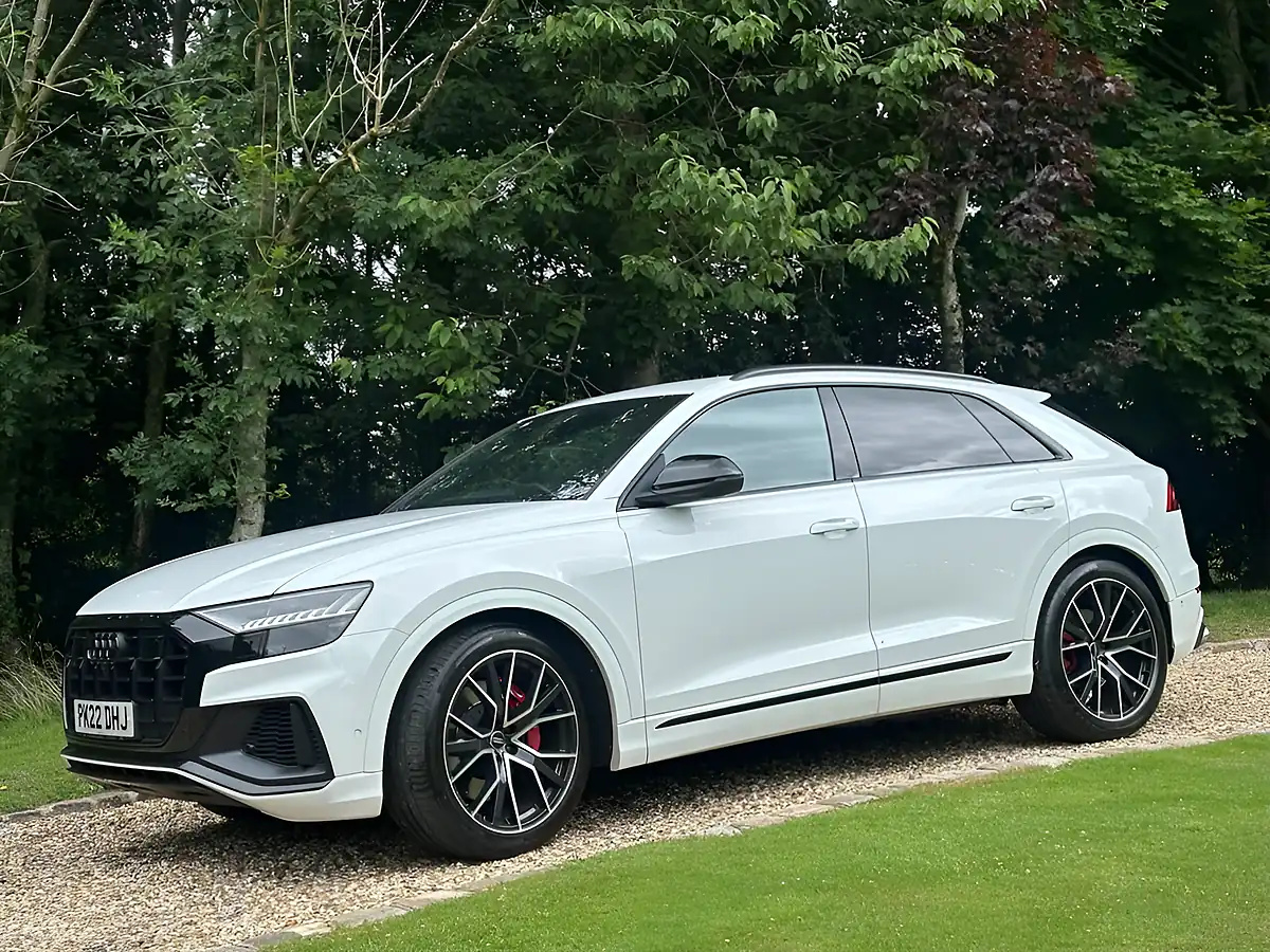 Used 2022 Audi SQ8 Black Edition Pure White - Front View