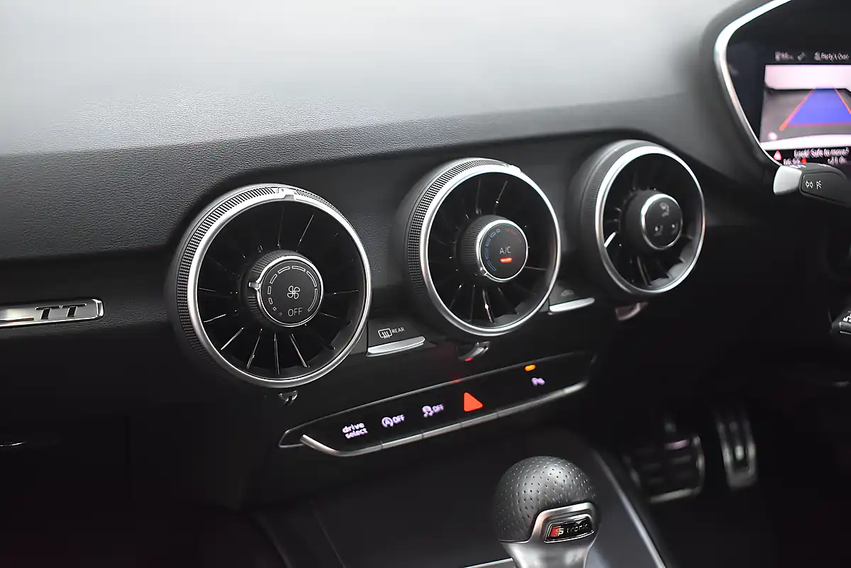 Used 2022 Audi Tt Black Edition White - Interior and Exterior details 11
