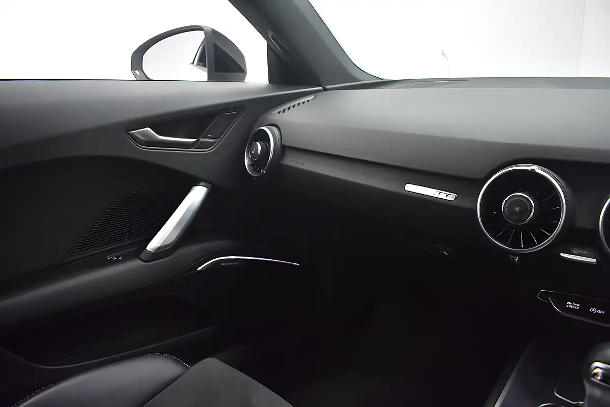 Used 2022 Audi Tt Black Edition White - Interior and Exterior details 19