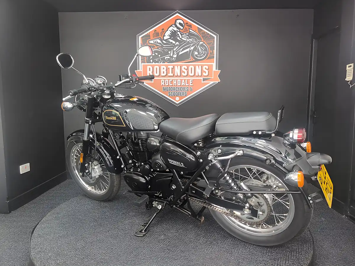 Used 2022 Benelli Imperiale 400 Black - Interior and Exterior details 5