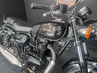 Used 2022 Benelli Imperiale 400 Black - Interior and Exterior details 7