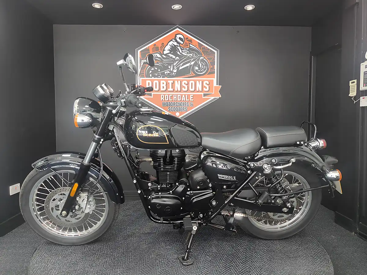 Used 2022 Benelli Imperiale 400 Black - Interior and Exterior details 8