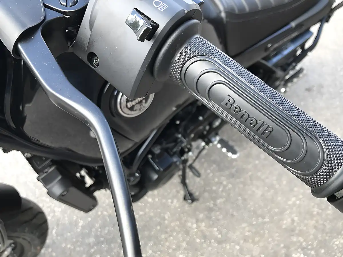 Used 2022 Benelli Leoncino 500 - Interior and Exterior details 9