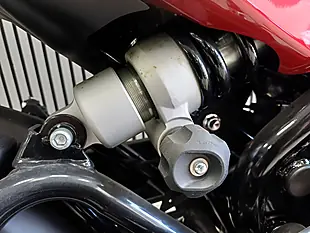Used 2022 Benelli Leoncino 500 Trail Red - Interior and Exterior details 11
