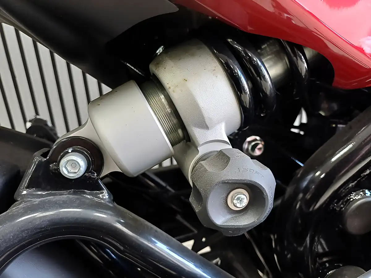 Used 2022 Benelli Leoncino 500 Trail Red - Interior and Exterior details 11