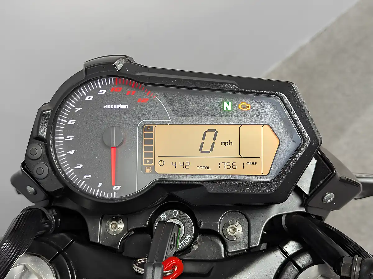 Used 2022 Benelli Tnt Black - Interior and Exterior details 11