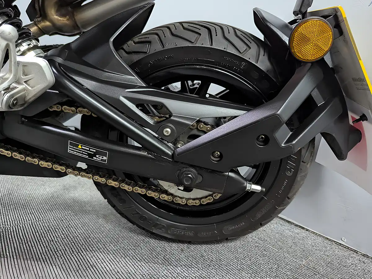 Used 2022 Benelli Tnt Black - Interior and Exterior details 17