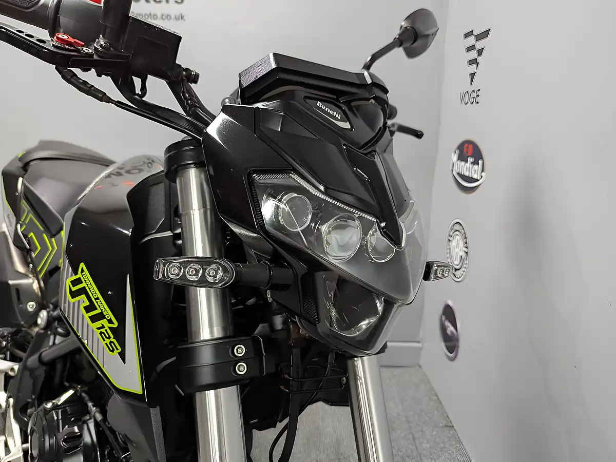 Used 2022 Benelli Tnt Black - Interior and Exterior details 6