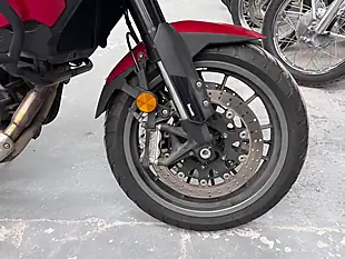 Used 2022 Benelli Trk 502 Adventure Red - Interior and Exterior details 3