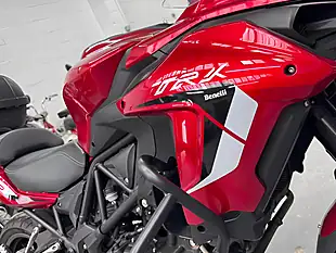 Used 2022 Benelli Trk 502 Adventure Red - Interior and Exterior details 5