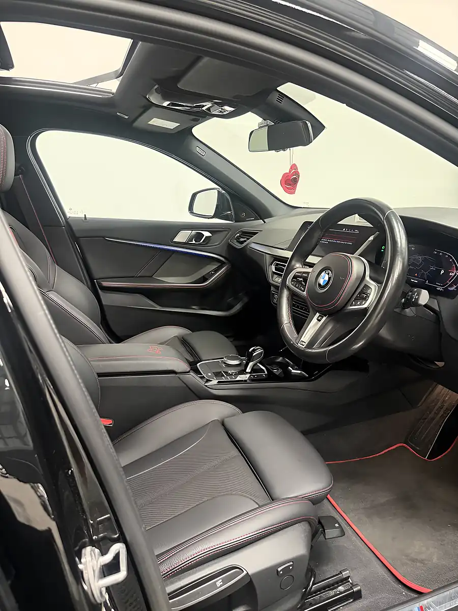 Used 2022 BMW 1 Series Black - Interior and Exterior details 8