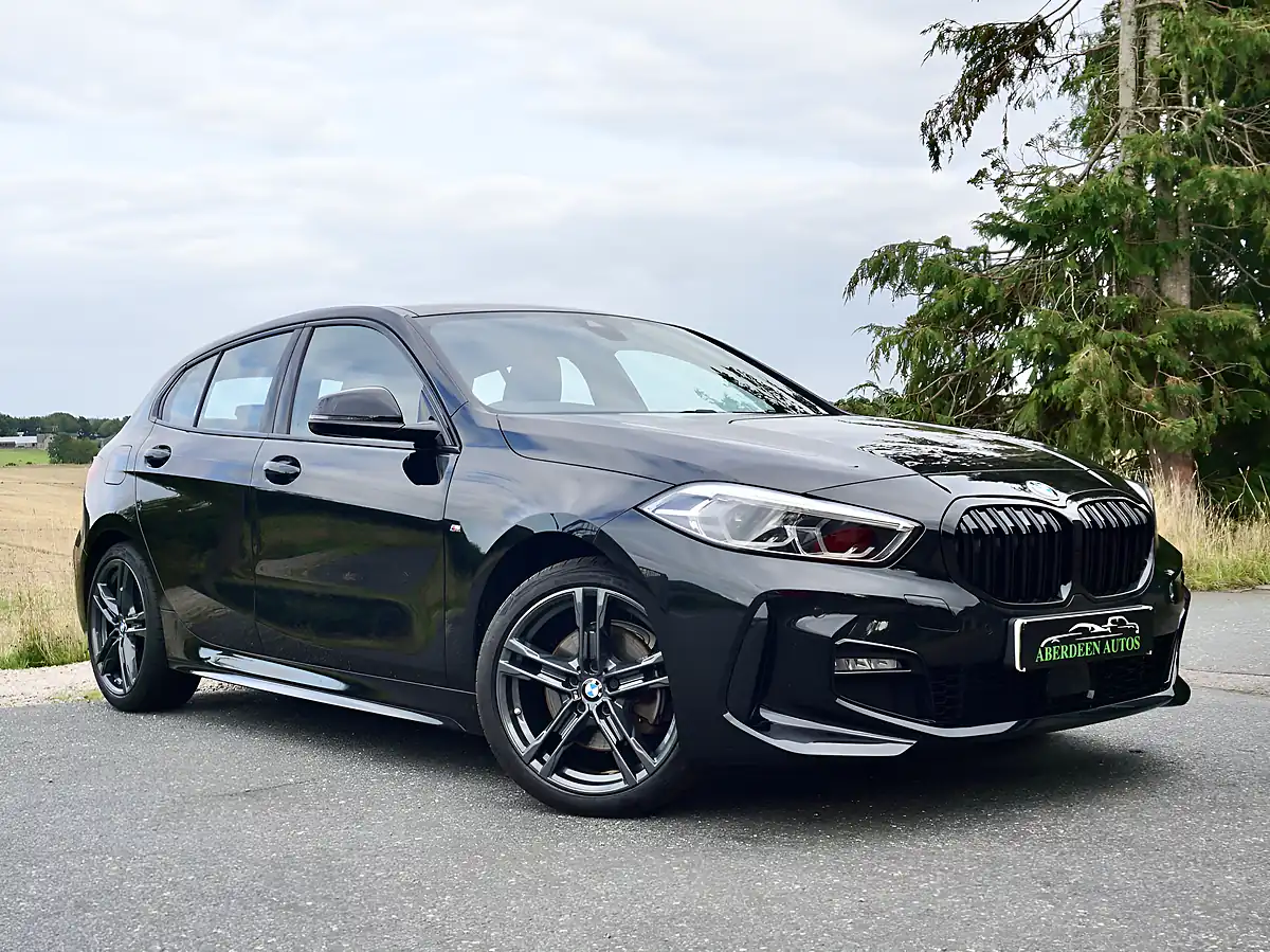 Used 2022 BMW 1 Series M Sport Black - Front View
