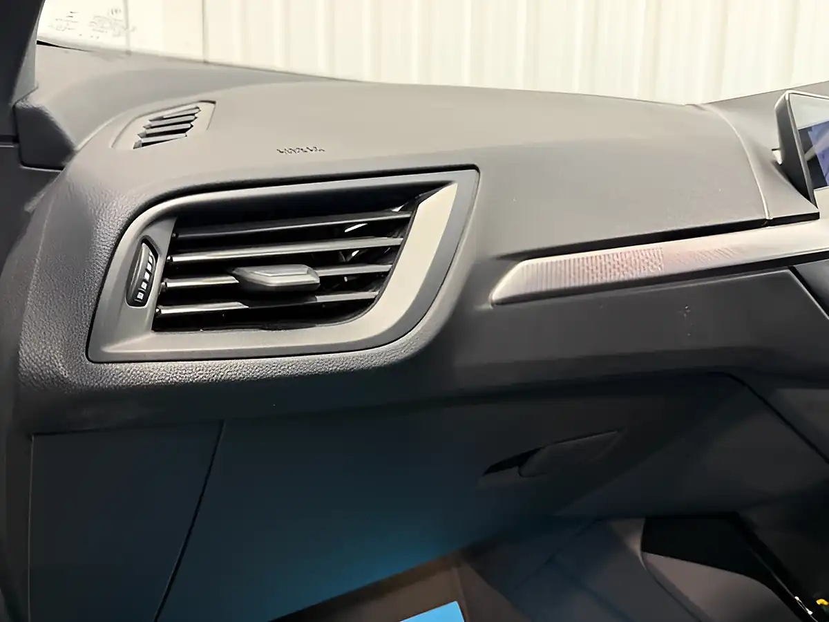 Used 2022 BMW 1 Series M Sport (lci) Storm Bay - Interior and Exterior details 17