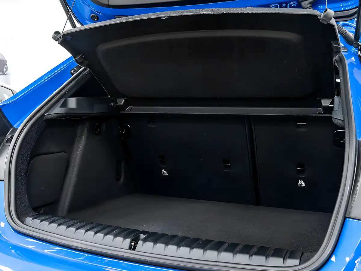 Used 2022 BMW 1 Series M Sport (lcp) Misano Blue - Interior and Exterior details 16