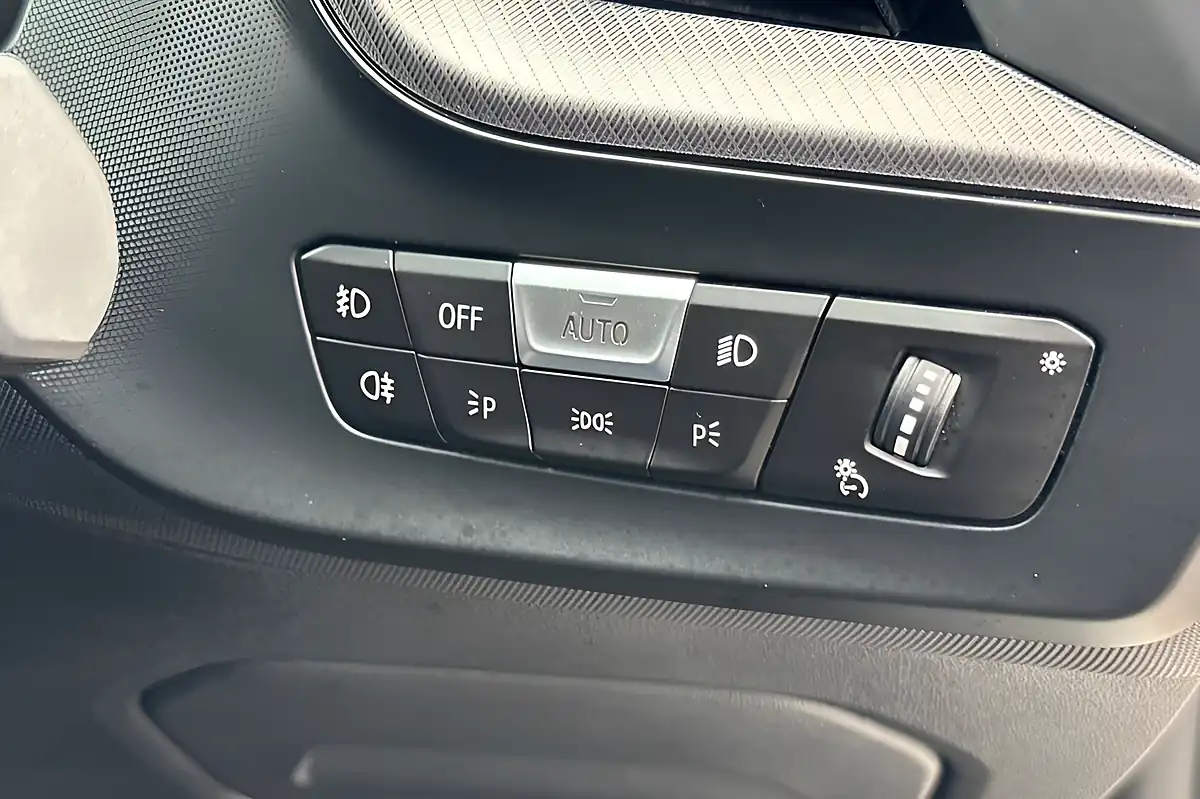 Used 2022 BMW 1 Series M Sport White - Interior and Exterior details 17