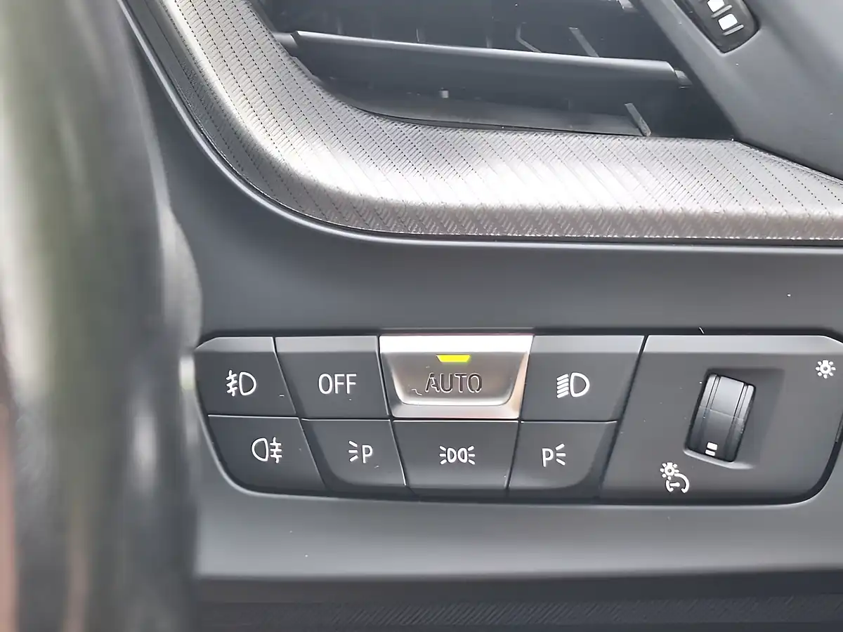 Used 2022 BMW 1 Series M Sport White - Interior and Exterior details 16