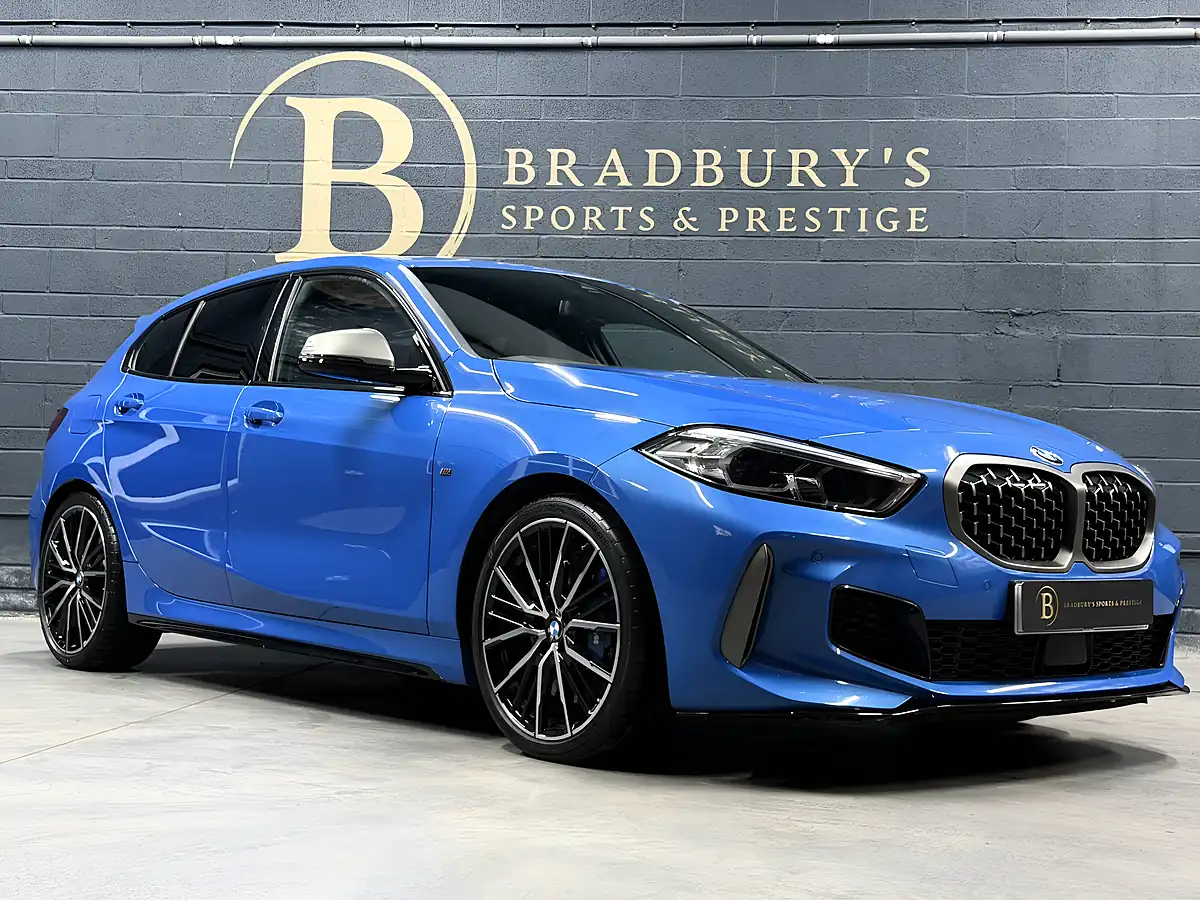 Used 2022 BMW 1 Series Pro Pack Blue - Interior and Exterior details 11