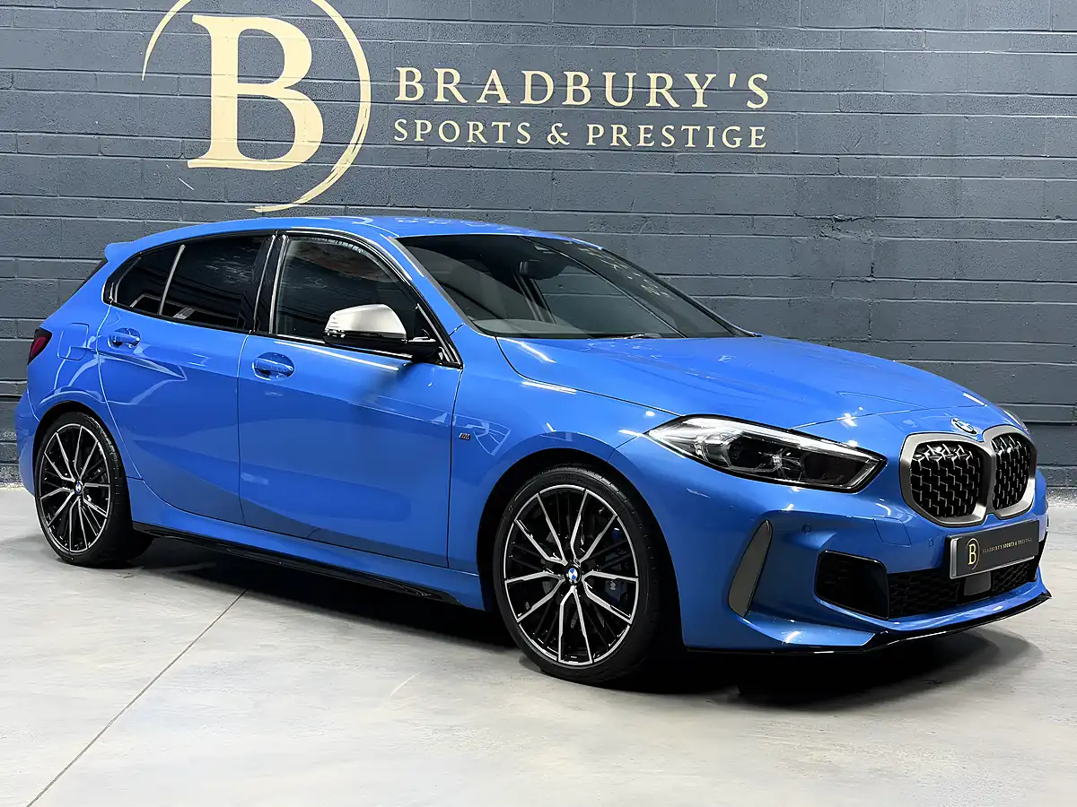 Used 2022 BMW 1 Series Pro Pack Blue - Interior and Exterior details 12