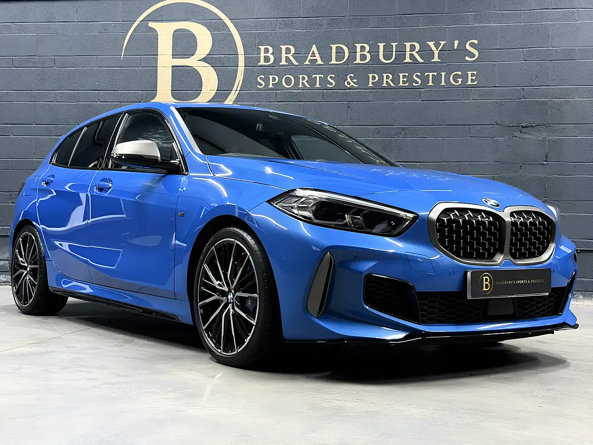 Used 2022 BMW 1 Series Pro Pack Blue - Interior and Exterior details 4